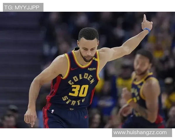 2015至2016赛季NBA勇士与老鹰的巅峰对决回顾与分析 2015至2016赛季NBA勇士与老鹰的巅峰对决回顾与分析