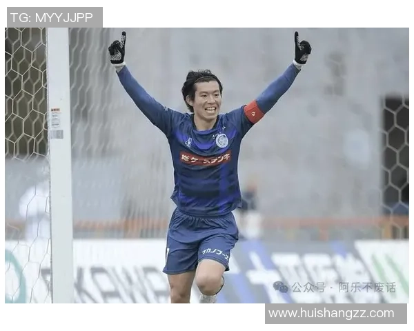 岐阜队与水户蜀葵的激烈对决展现足球魅力与团队精神